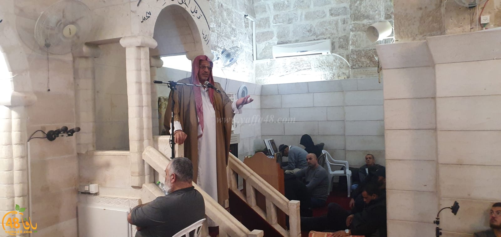 شاهد: خطبة الجمعة للشيخ يوسف الباز من المسجد العمري الكبير في مدينة اللد